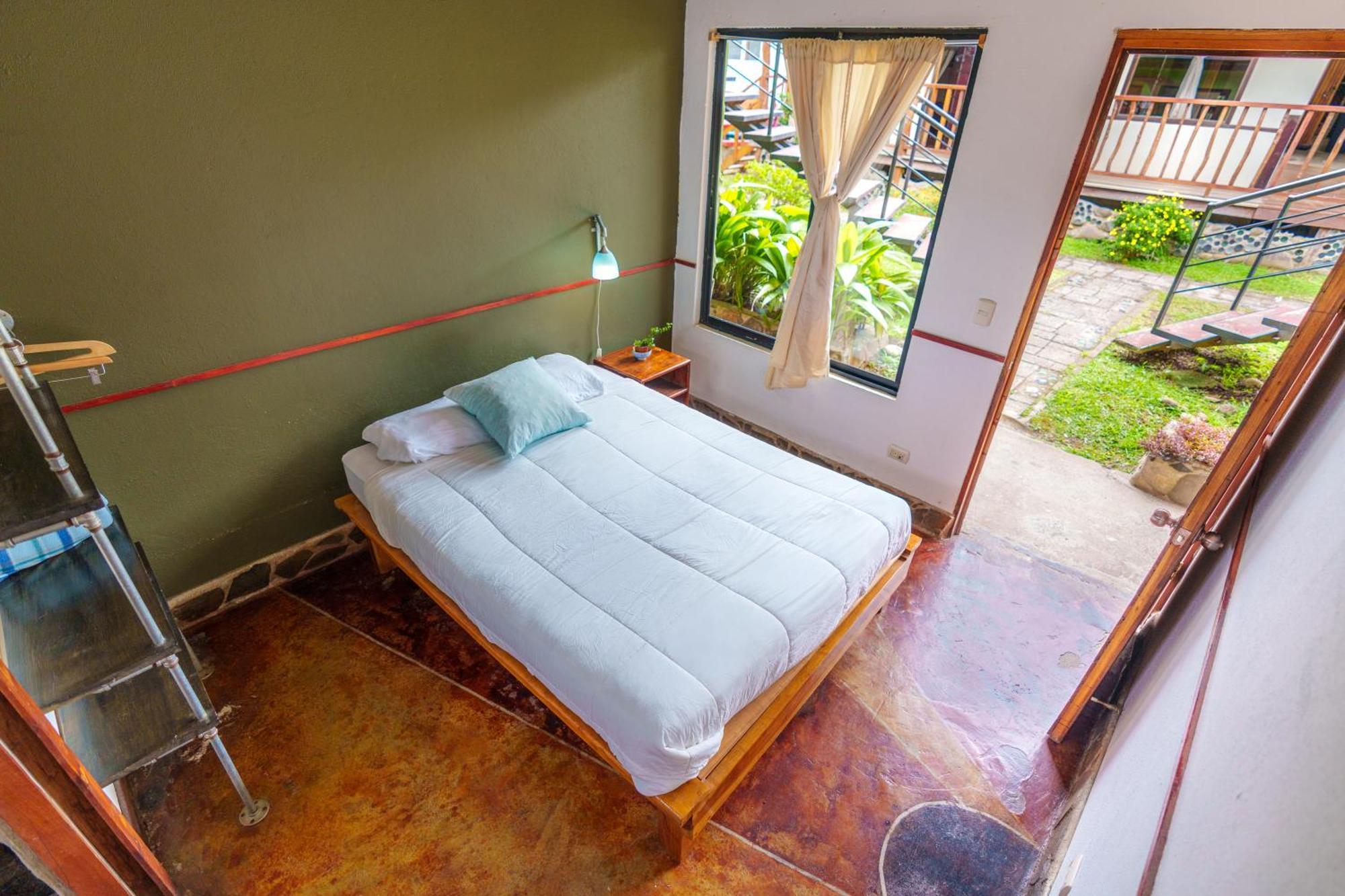 Pension Santa Elena Monteverde Екстериор снимка