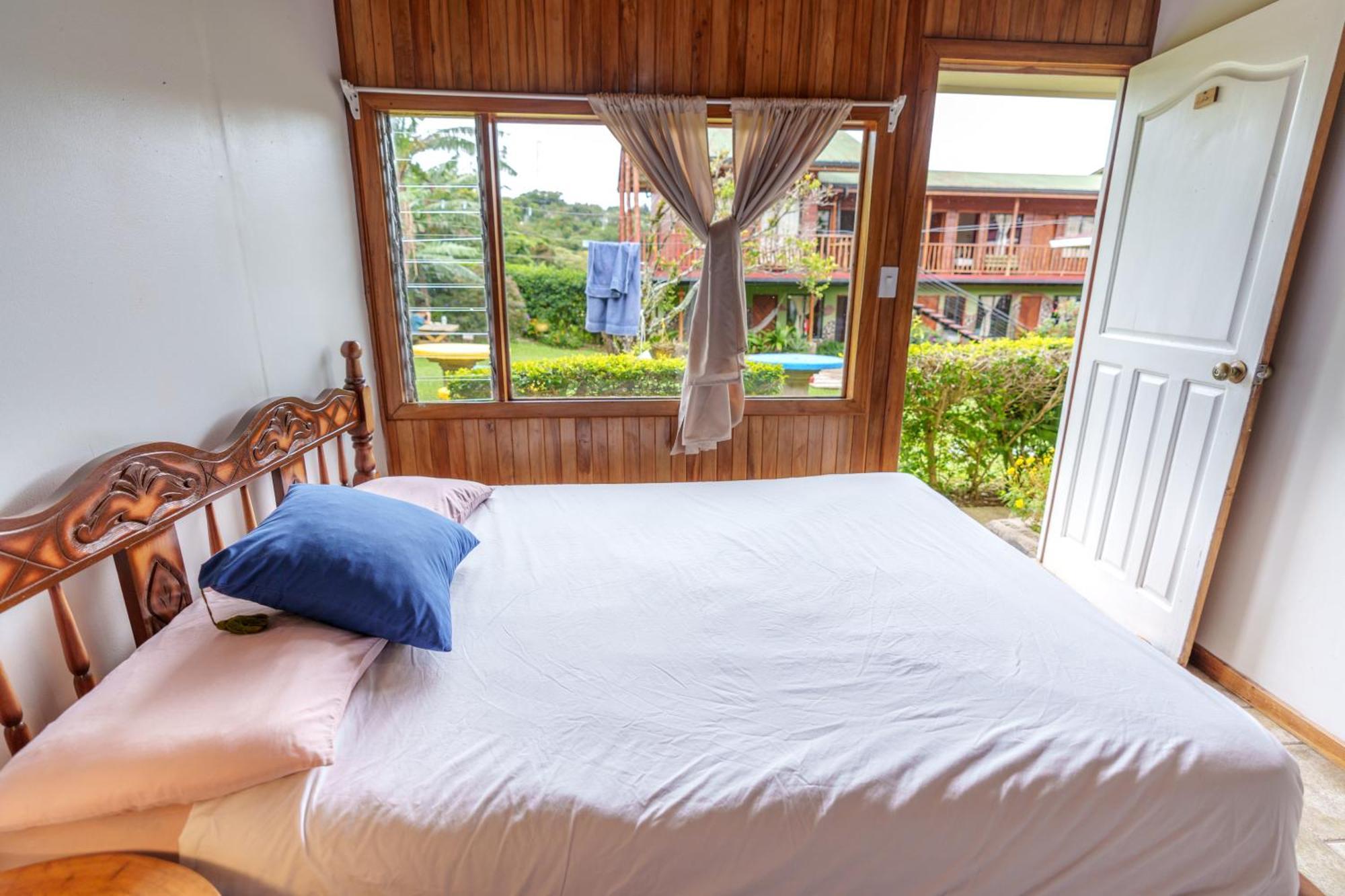 Pension Santa Elena Monteverde Екстериор снимка